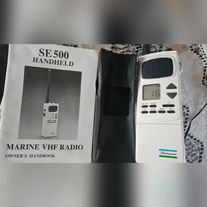 SE500 Handheld Marine VHF Radio - White